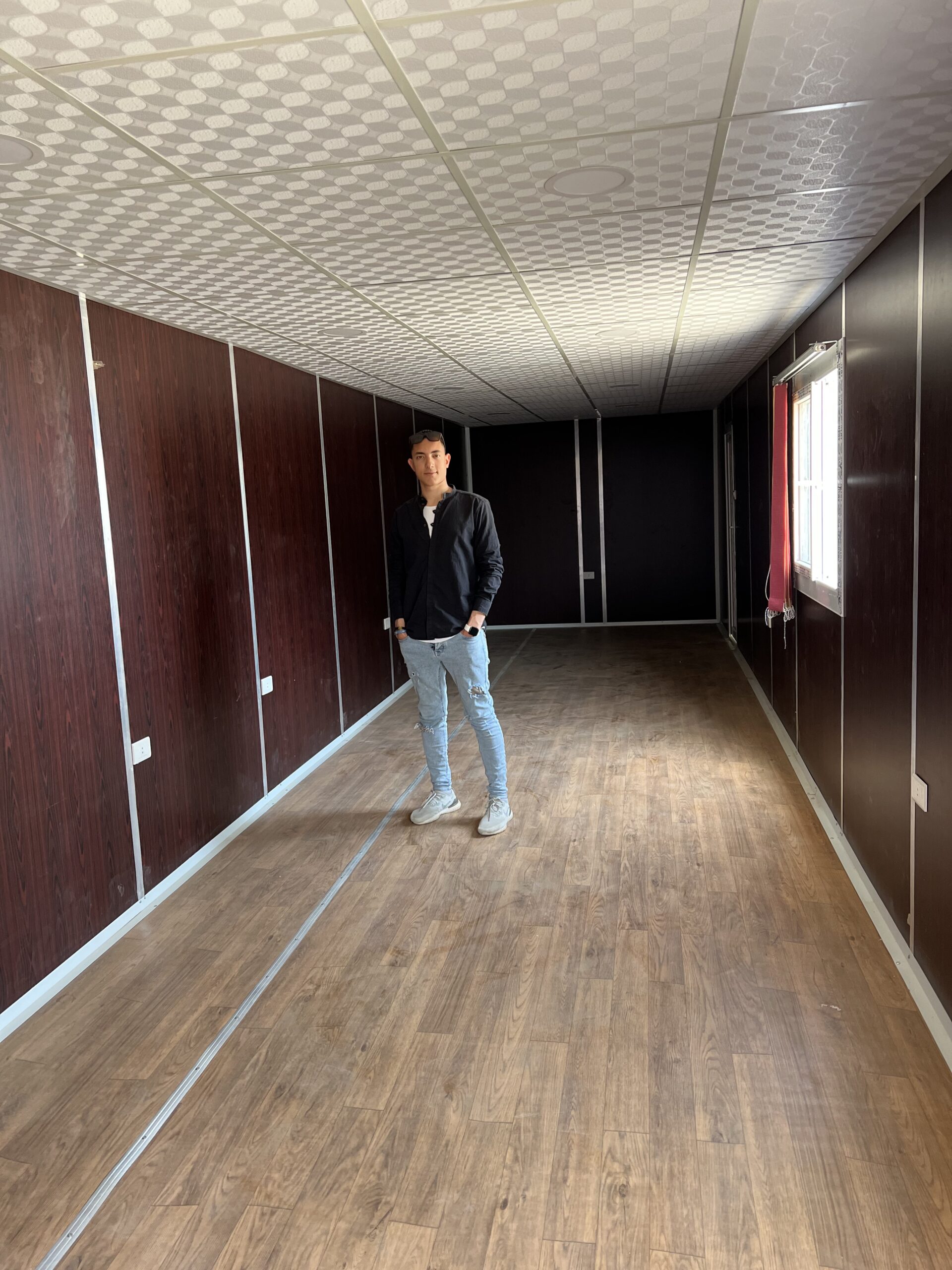 رفانات إدارية ومكتبية: كرفانات مكاتب – كرفان مكتب للبيع – كرفانات مواقع العمل – كرفانات إدارية متنقلة – مكاتب متنقلة – وحدات إدارية متنقلة.

كرفانات سكنية: كرفانات عمال – كرفانات سكنية متنقلة – وحدات سكنية جاهزة – وحدات سكنية متنقلة – كرفانات سكنية مستعملة – كرفان سكني للبيع.

كرفانات تجارية وخدمية: كرفانات مطاعم – كرفان مطعم متنقل – كرفان كافيه – كافيه متنقل – مطاعم متنقلة – كرفانات تجارية – عربات طعام متنقلة – فود ترك – مشروع فود ترك مصر – كرفانات معارض – كرفانات عرض منتجات.

كرفانات خدمية: كرفانات حمامات – كرفانات حمامات متنقلة – وحدات حمامات جاهزة – كرفان حمام متنقل – حمامات متنقلة للمشاريع – كرفانات حمامات للبيع.